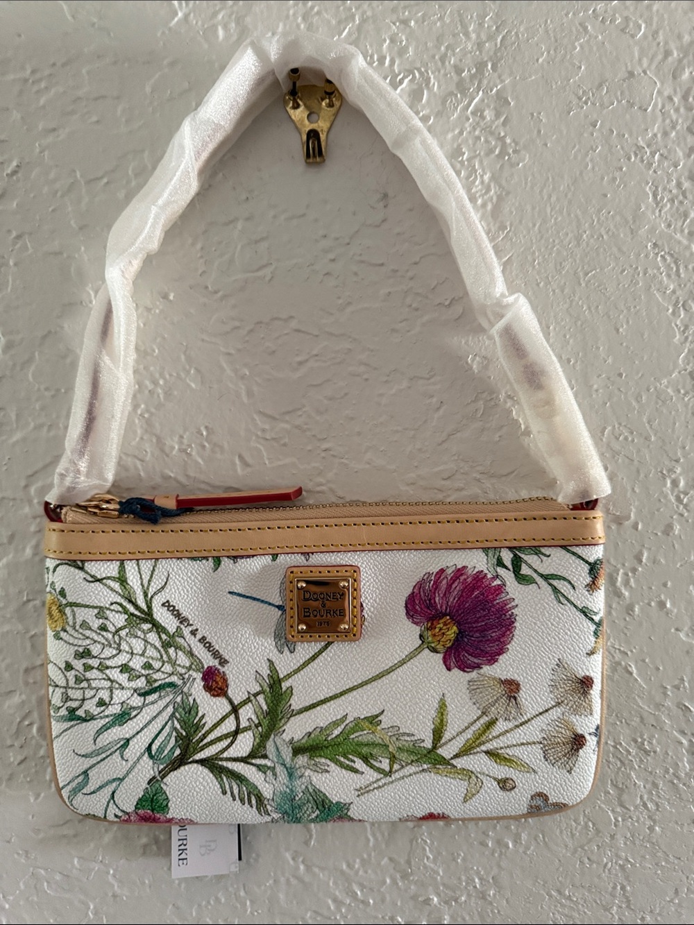 Dooney & Bourke Women's Coated Cotton Botanical Slim Wristlet clutch bag New